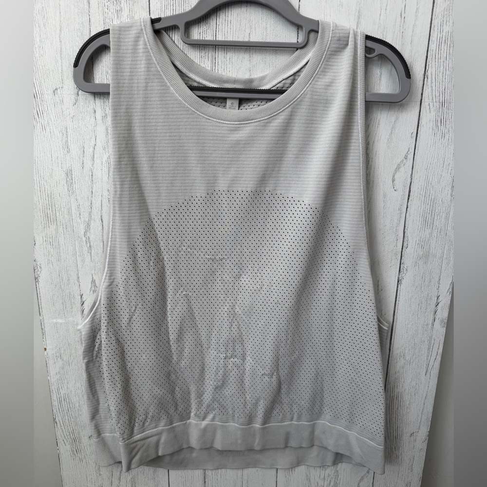 lululemon white breeze Muscle Tee